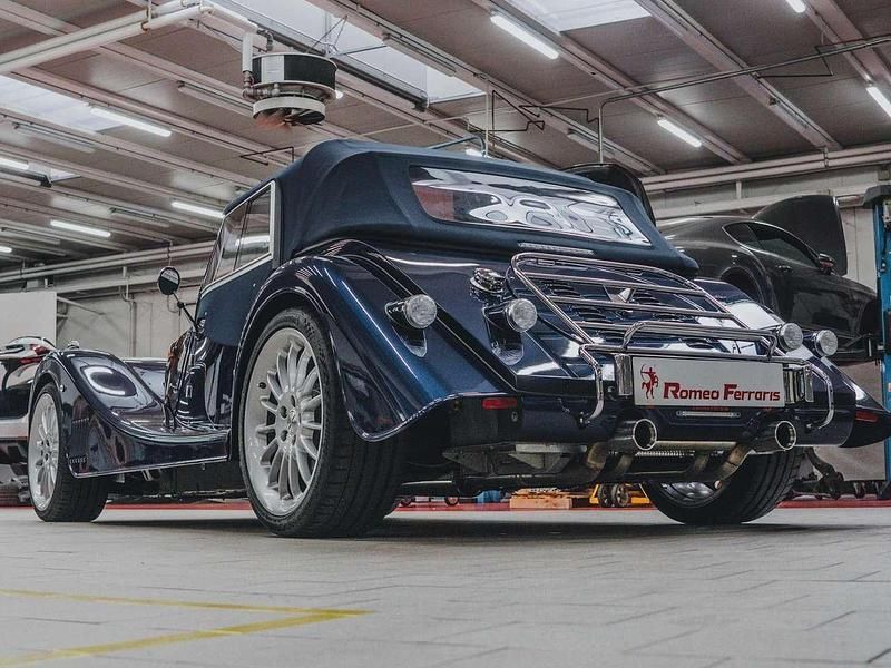 Usata Morgan Plus 340 CV (250 kW) 2025 Blu porsche 2024 Cabrio