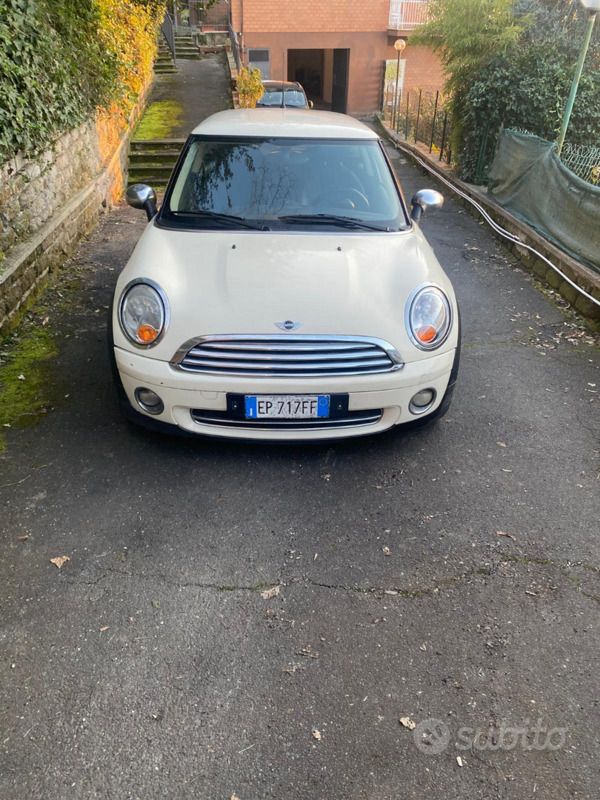 Usata Mini Cooper 122 CV (89 kW) 2012 Bianco Utilitaria