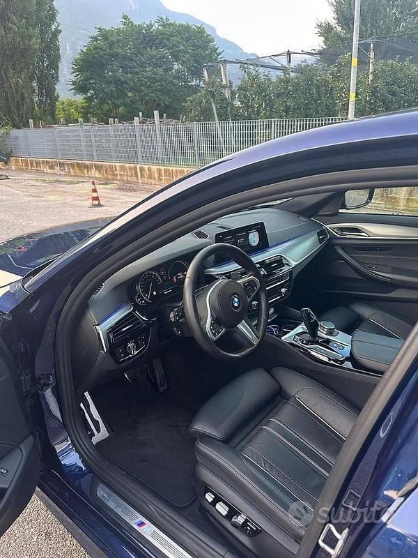 Usata BMW 540 Executive 340 CV (250 kW) 2017 Blu/azzurro Berlina