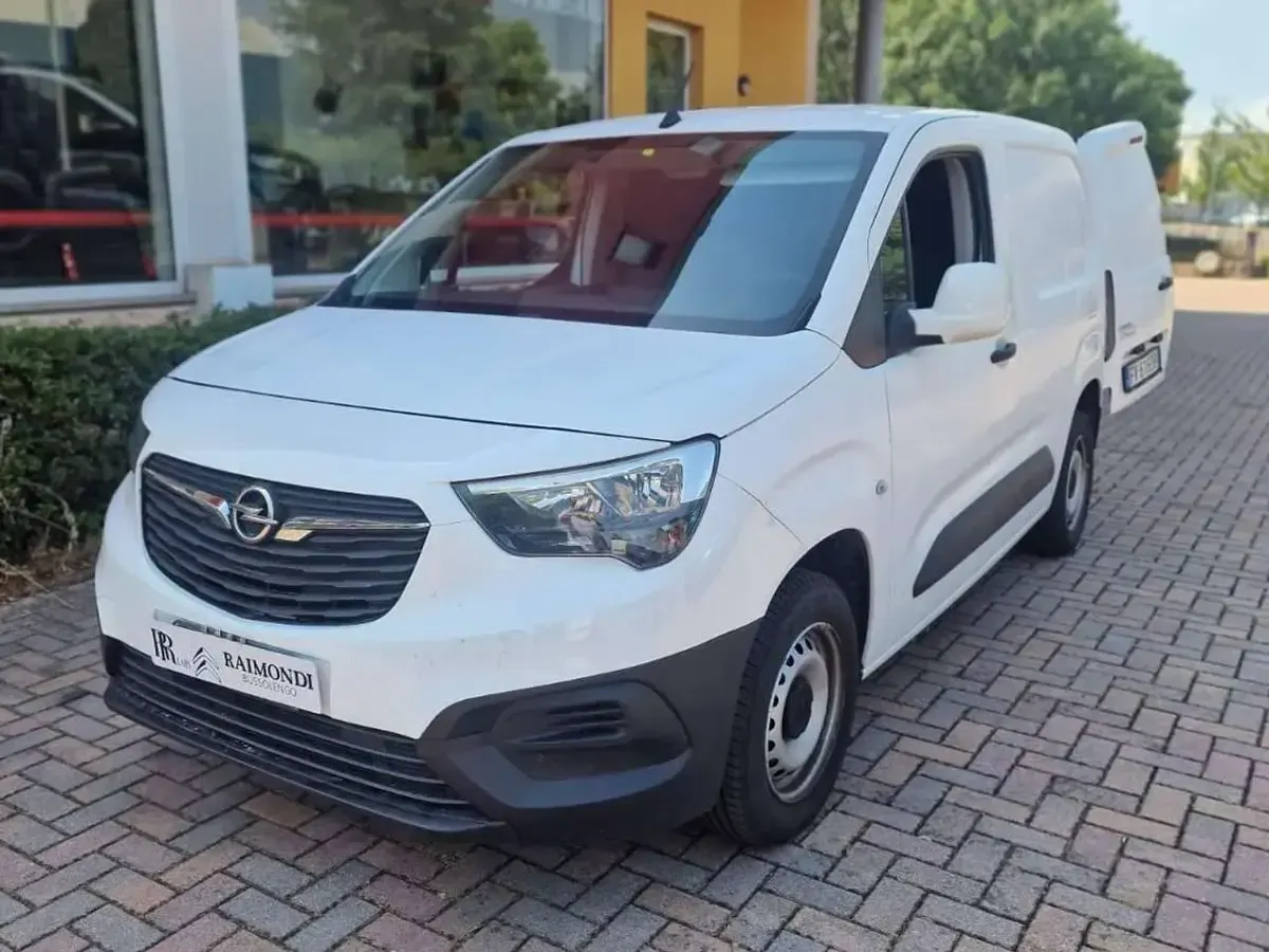 Usata Opel Combo 105 CV (77 kW) 2019 Bianco Monovolume