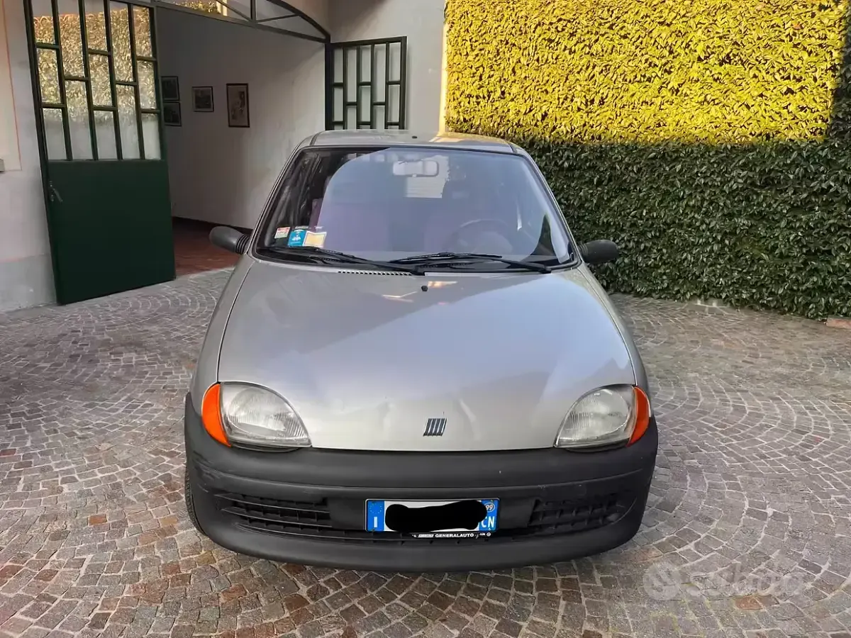 Usata Fiat 600 Young 39 CV (28 kW) 1999 Grigio Utilitaria