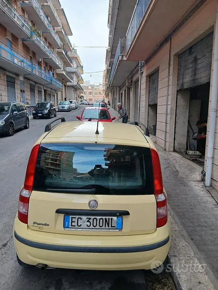 Usata Fiat Panda 60 CV (44 kW) 2010 Giallo Utilitaria