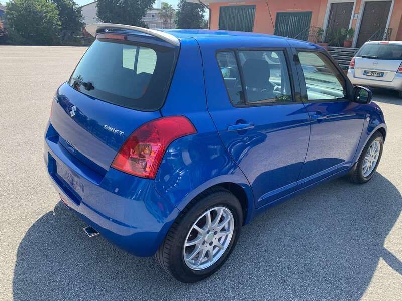 Usata Suzuki Swift GL 75 CV (55 kW) 2009 Blu/azzurro Utilitaria