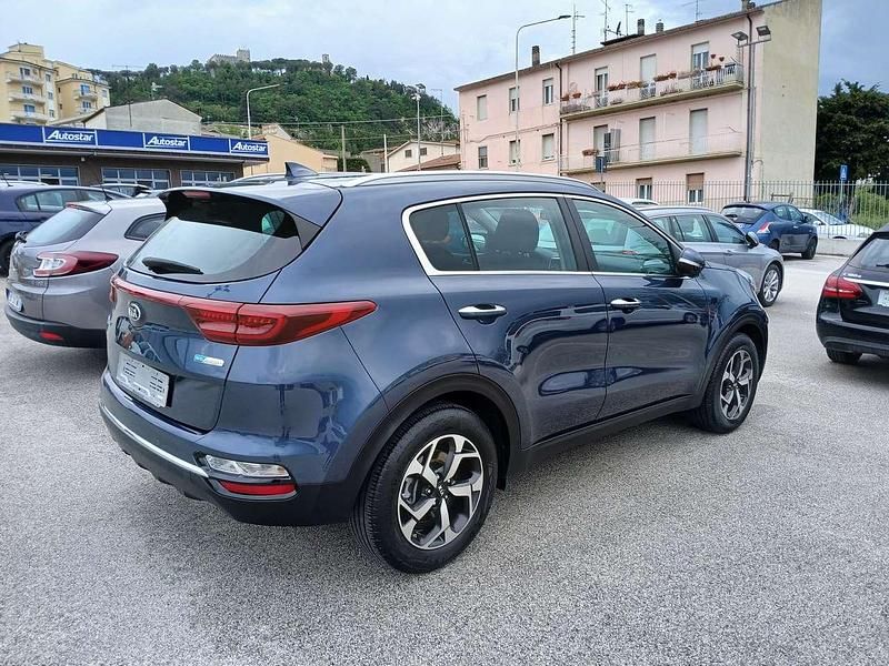 Usata Kia Sportage Style 136 CV (100 kW) 2020 Blu/azzurro SUV