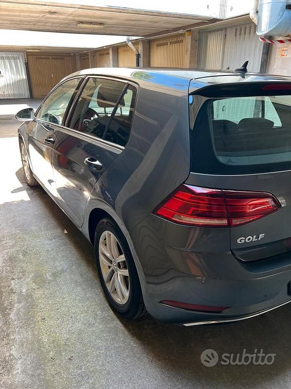 Usata VW Golf VII 125 CV (91 kW) 2016 Grigio Berlina