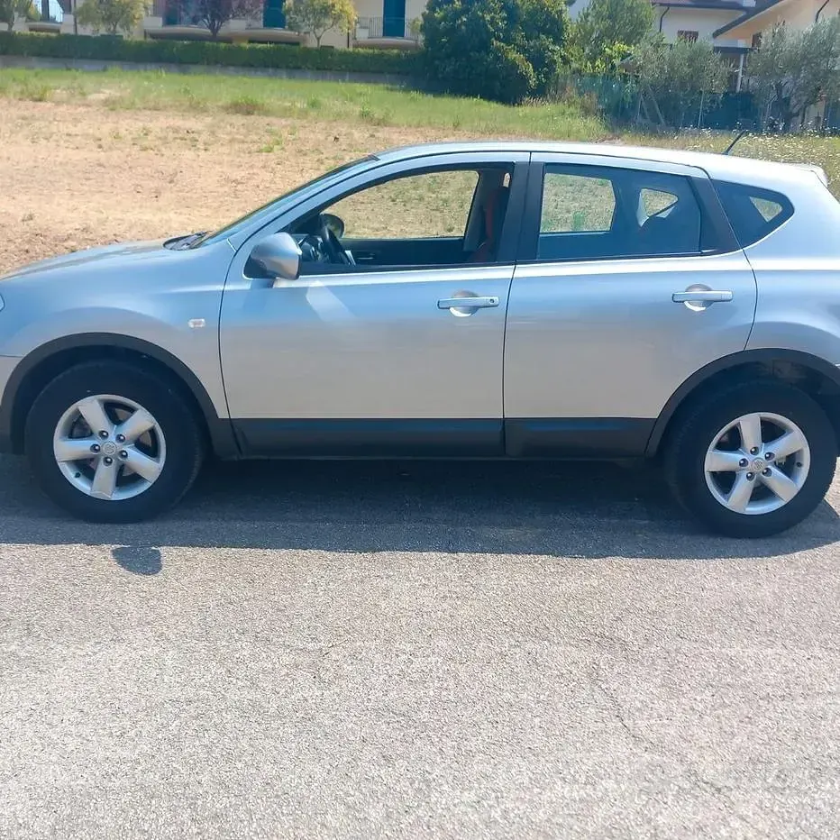 Usata Nissan Qashqai 106 CV (77 kW) 2007 Grigio SUV