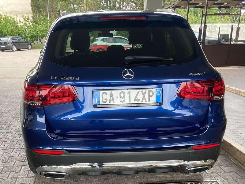 Usata Mercedes GLC220 Business 194 CV (142 kW) 2020 Blu/azzurro SUV