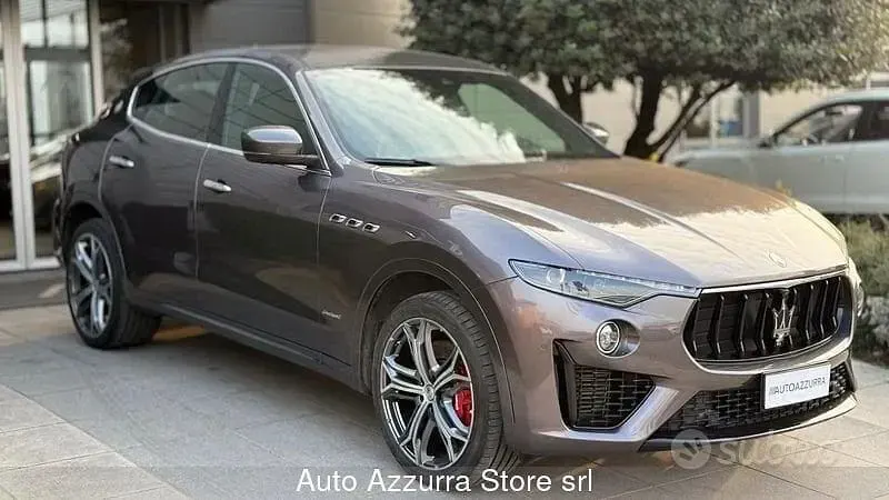 Usata Maserati Levante 275 CV (202 kW) 2020 Grigio SUV