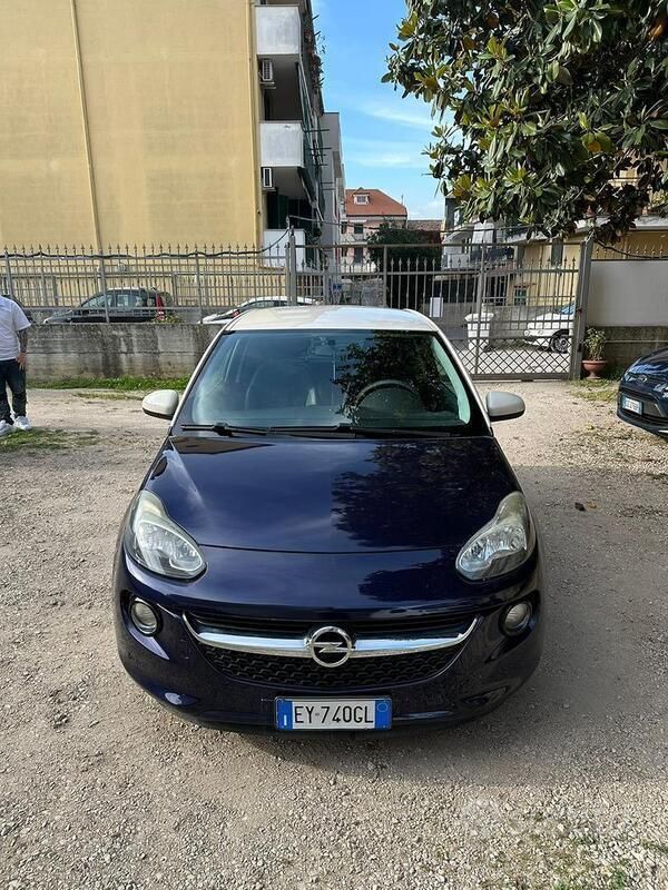 Usata Opel Adam 87 CV (63 kW) 2015 Utilitaria