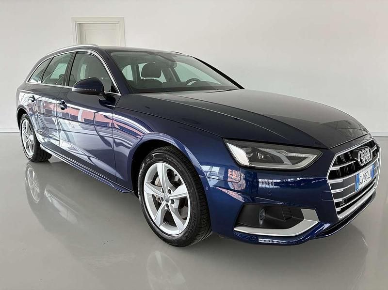 Usata Audi A4 Advanced Plus 204 CV (150 kW) 2022 Blu/azzurro Station wagon