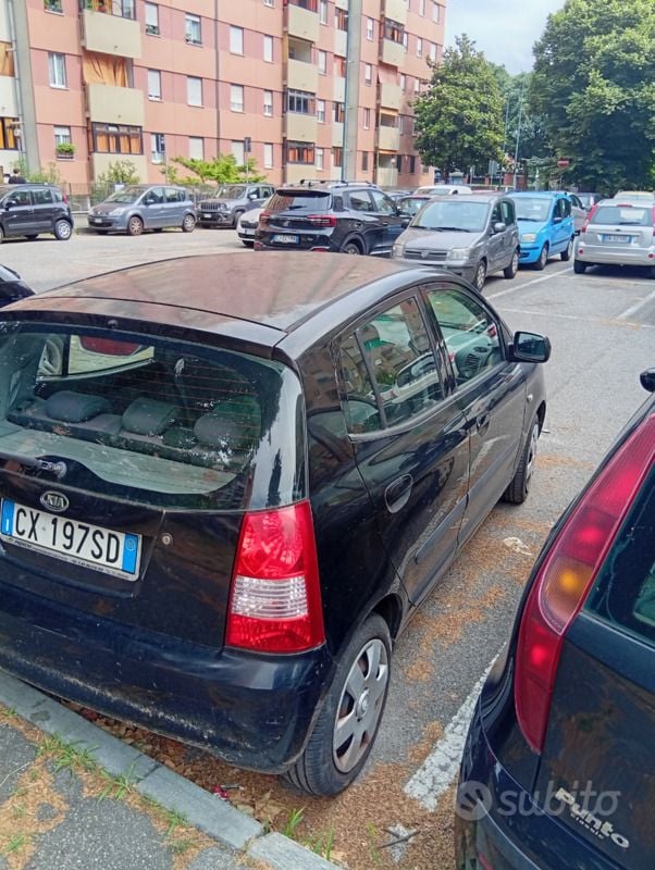 Usata 2005 Kia Picanto LX Due volumi | 1350 € (Buon prezzo) - Immagine 1/4