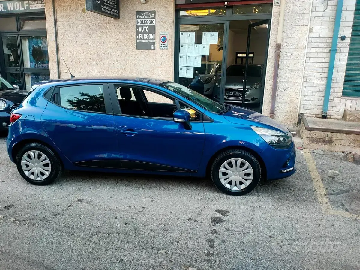 Usata Renault Clio IV 90 CV (66 kW) 2018 Bluazzurro Berlina