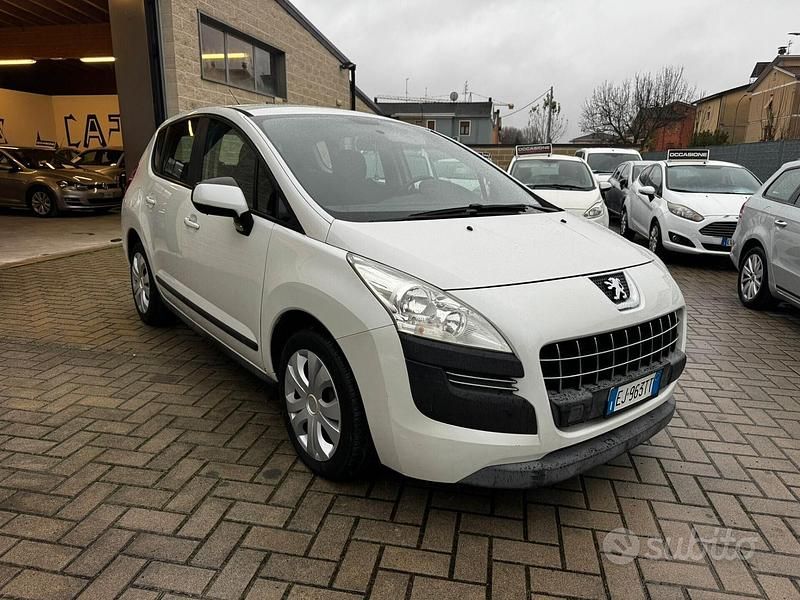 Usata Peugeot 3008 Active 120 CV (88 kW) 2011 Bianco Station wagon