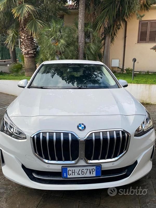 Usata BMW 218 Luxury Line 150 CV (110 kW) 2022 Bianco Station wagon