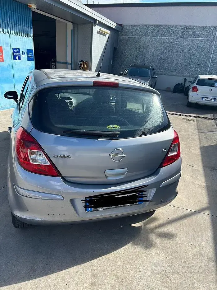 Usata Opel Corsa 80 CV (58 kW) 2007 Grigio Utilitaria