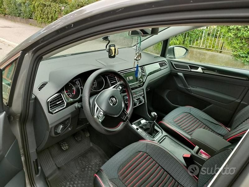 Usata VW Golf Sportsvan 110 CV (80 kW) 2015 Monovolume