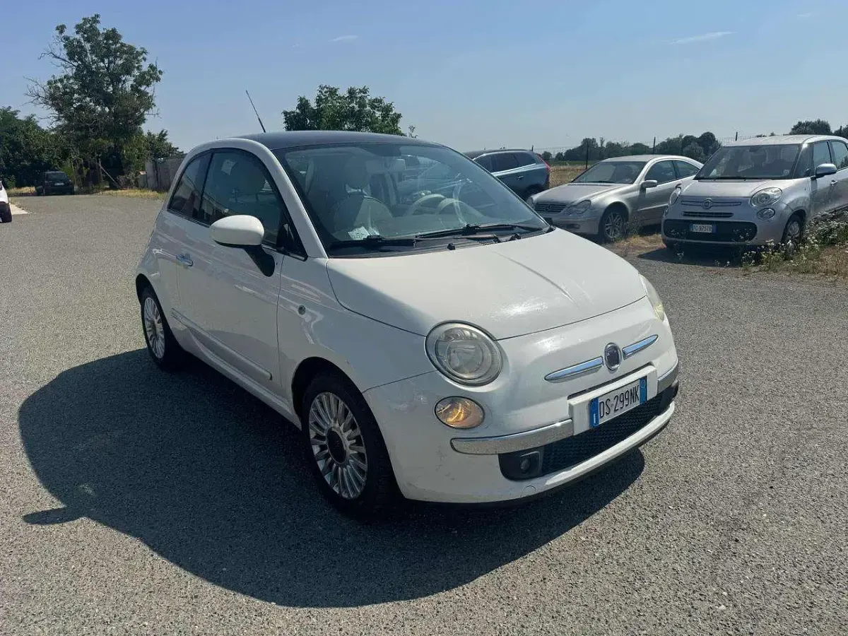 Usata Fiat 500 Lounge 69 CV (50 kW) 2008 Bianco Utilitaria