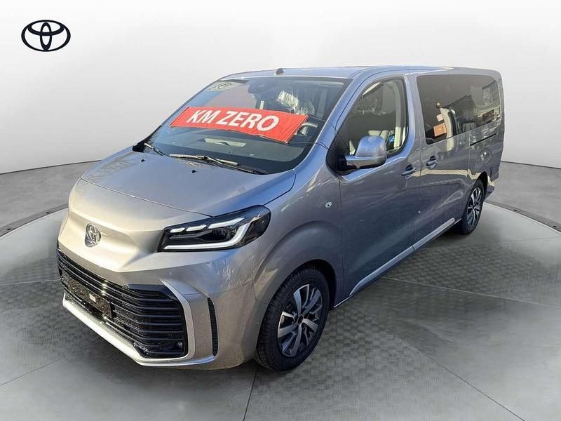 Nuova Toyota Proace Verso Luxury 177 CV (130 kW) 2025 Argento Station wagon