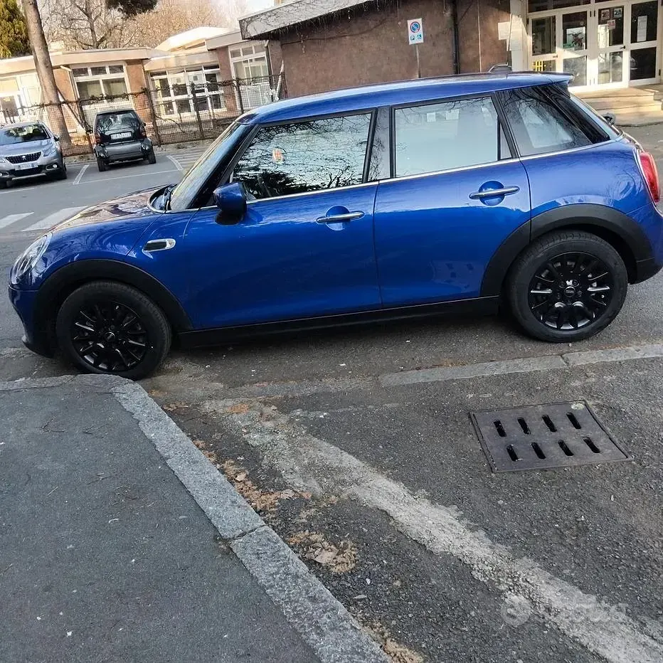 Usata Mini ONE 2020 Blu Utilitaria