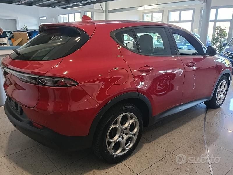 Usata Alfa Romeo Tonale 131 CV (96 kW) 2023 Rosso SUV