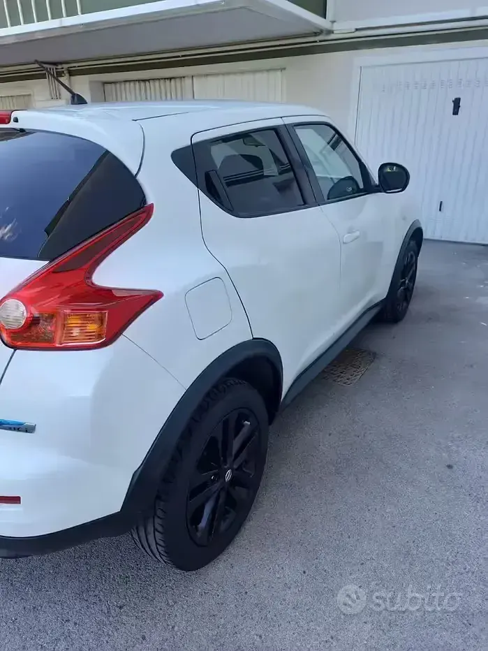 Usata Nissan Juke 110 CV (80 kW) 2011 Bianco SUV