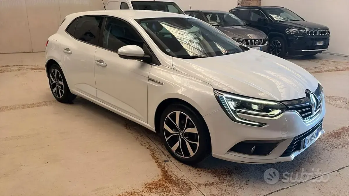 Usata Renault Mégane 140 CV (102 kW) 2020 Bianco Berlina