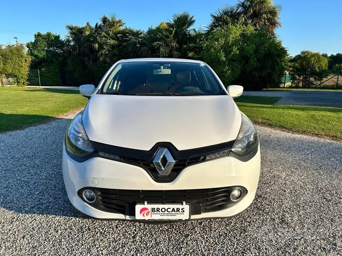 Usata Renault Clio IV 75 CV (55 kW) 2013 Bianco Berlina