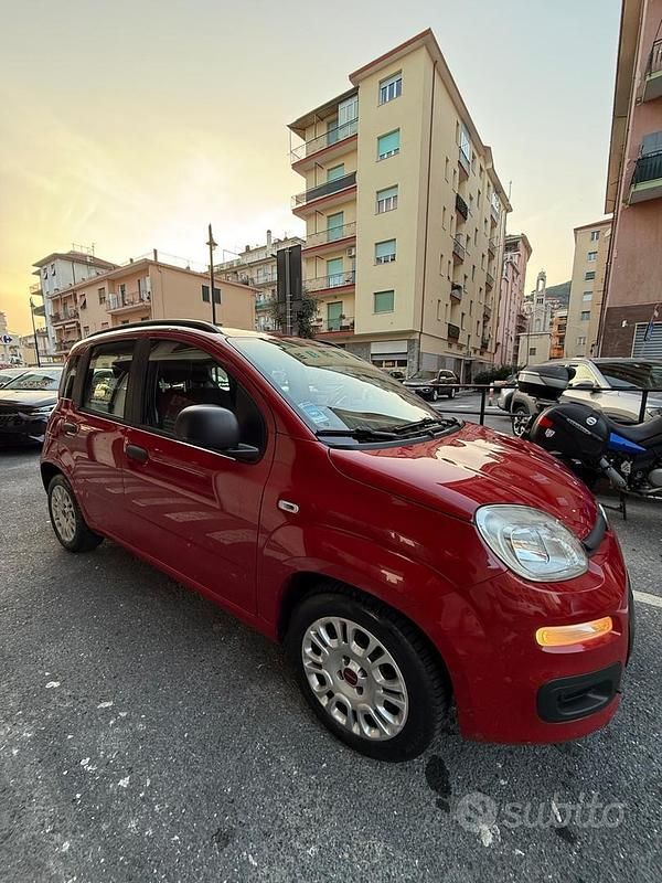 Usata Fiat Panda S 69 CV (50 kW) 2016 Rosso Utilitaria