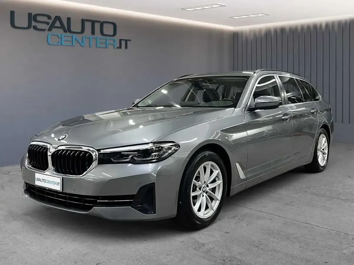 Usata BMW 518 Comfort Edition 150 CV (110 kW) 2022 Blu Station wagon