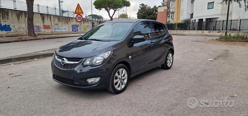 Grigio Usata 2018 Opel Karl Active Due volumi | 7900 € (Buon prezzo) - Immagine 1/4