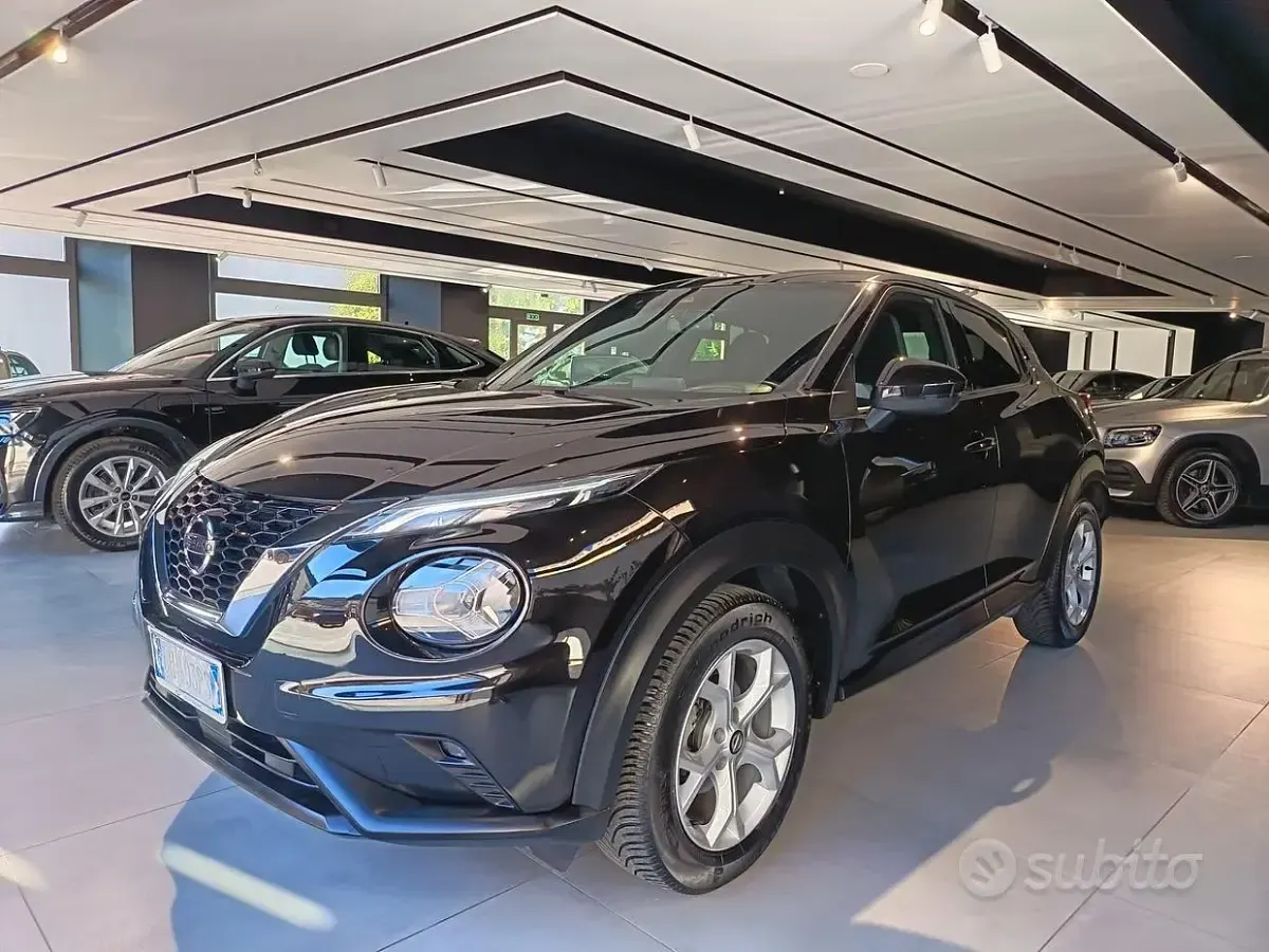 Usata Nissan Juke N-Connecta 114 CV (83 kW) 2021 Nero SUV