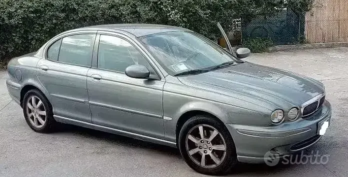 Usata Jaguar X-type 131 CV (96 kW) 2006 Grigio Berlina