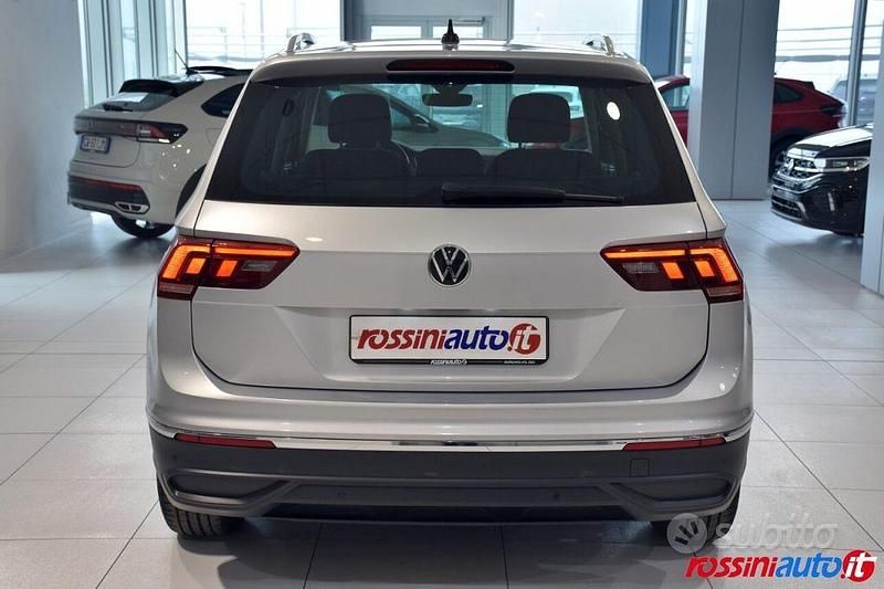 Usata VW Tiguan Life 150 CV (110 kW) 2022 Grigio SUV