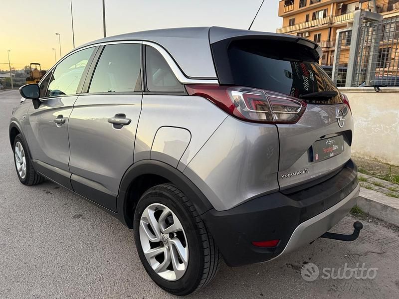 Usata Opel Crossland X Innovation 102 CV (75 kW) 2020 Grigio SUV