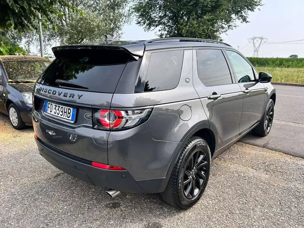 Usata Land Rover Discovery Sport HSE Luxury 179 CV (131 kW) 2016 Grigio SUV