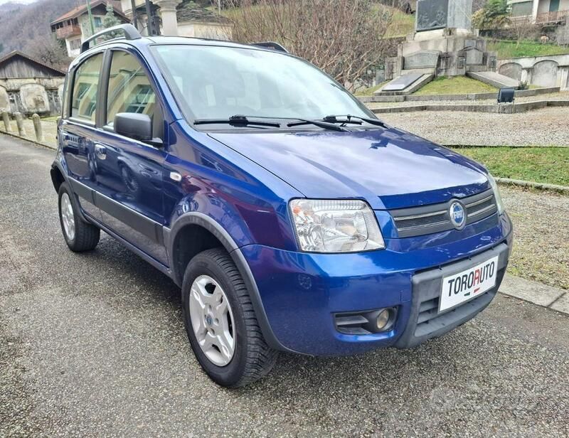 Blu Usata 2006 Fiat Panda 4x4 Climbing Due volumi | 4900 € (Super prezzo) - Immagine 1/4