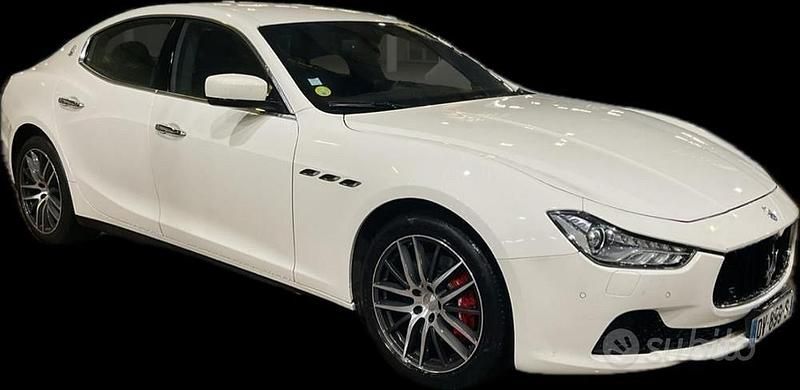 Usata Maserati Ghibli GranLusso 275 CV (202 kW) 2015 Bianco Berlina