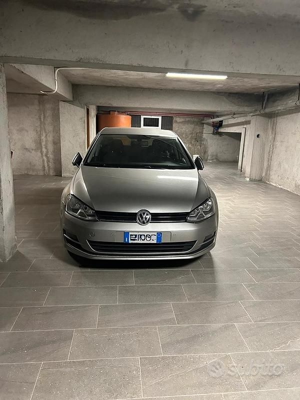 Usata VW Golf VII 110 CV (80 kW) 2014 Grigio Berlina