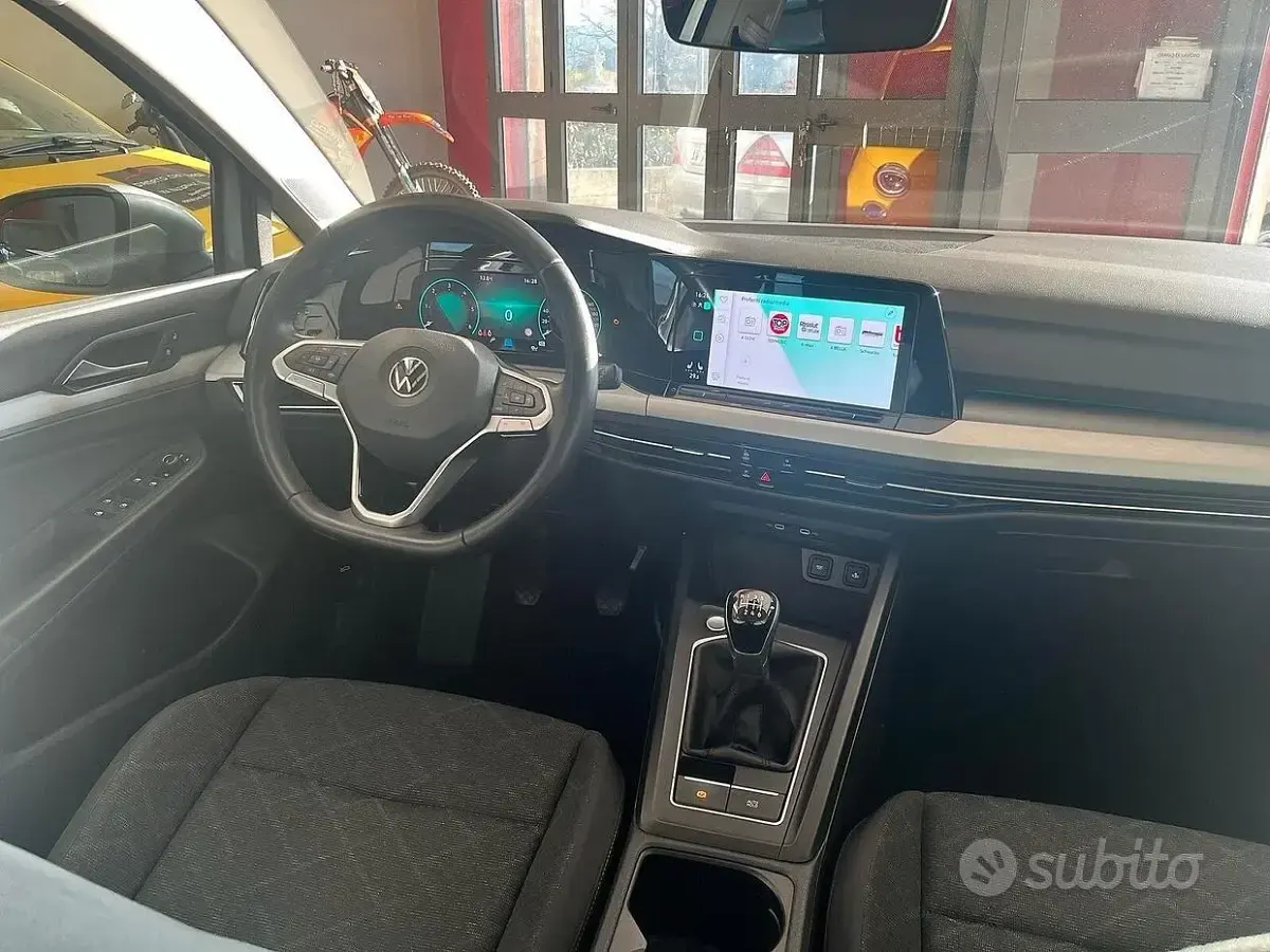 Usata VW Golf VII Style 116 CV (85 kW) 2021 Grigio Utilitaria