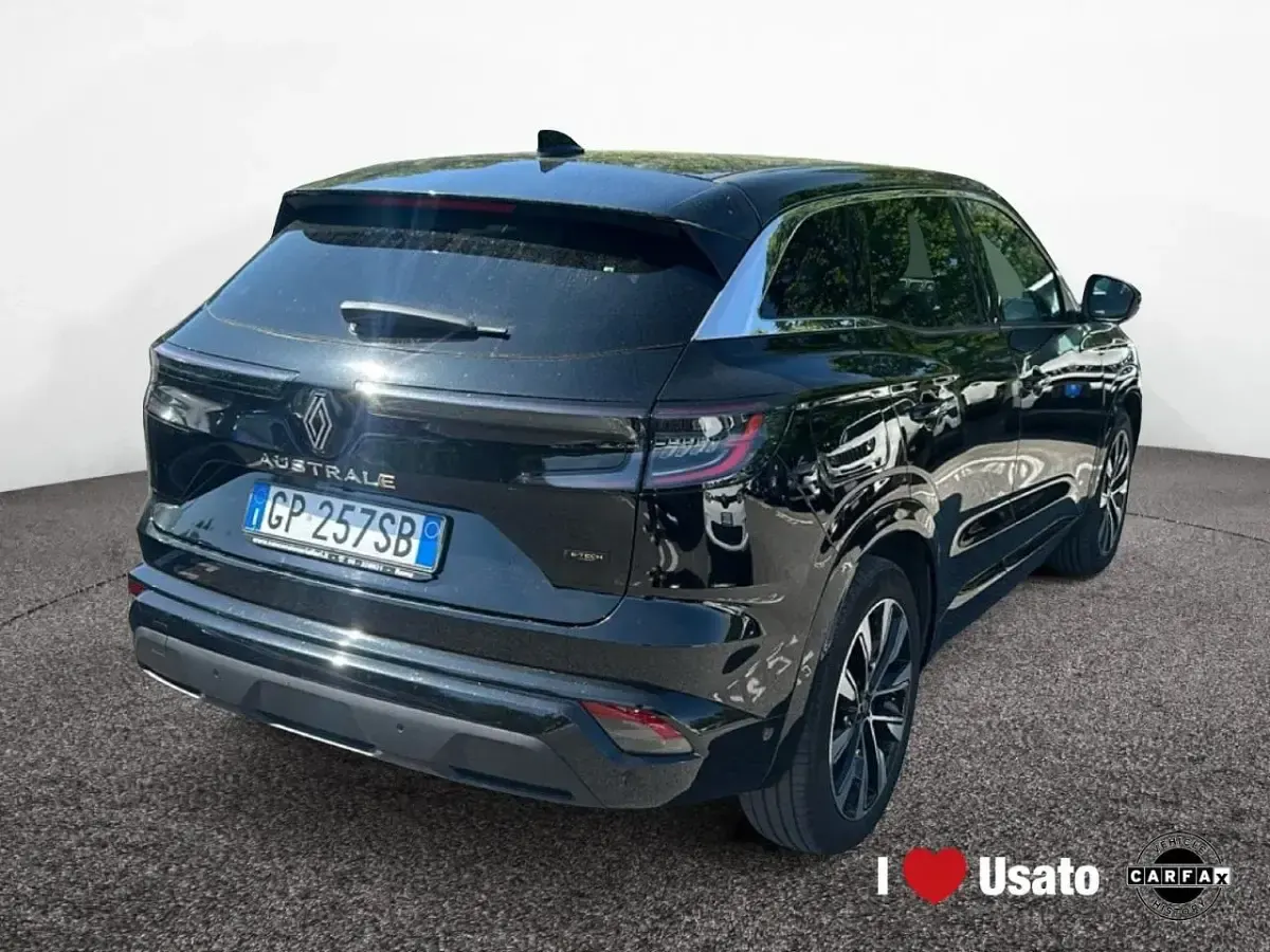 Usata Renault Clio Techno 200 CV (147 kW) 2023 Nero Utilitaria