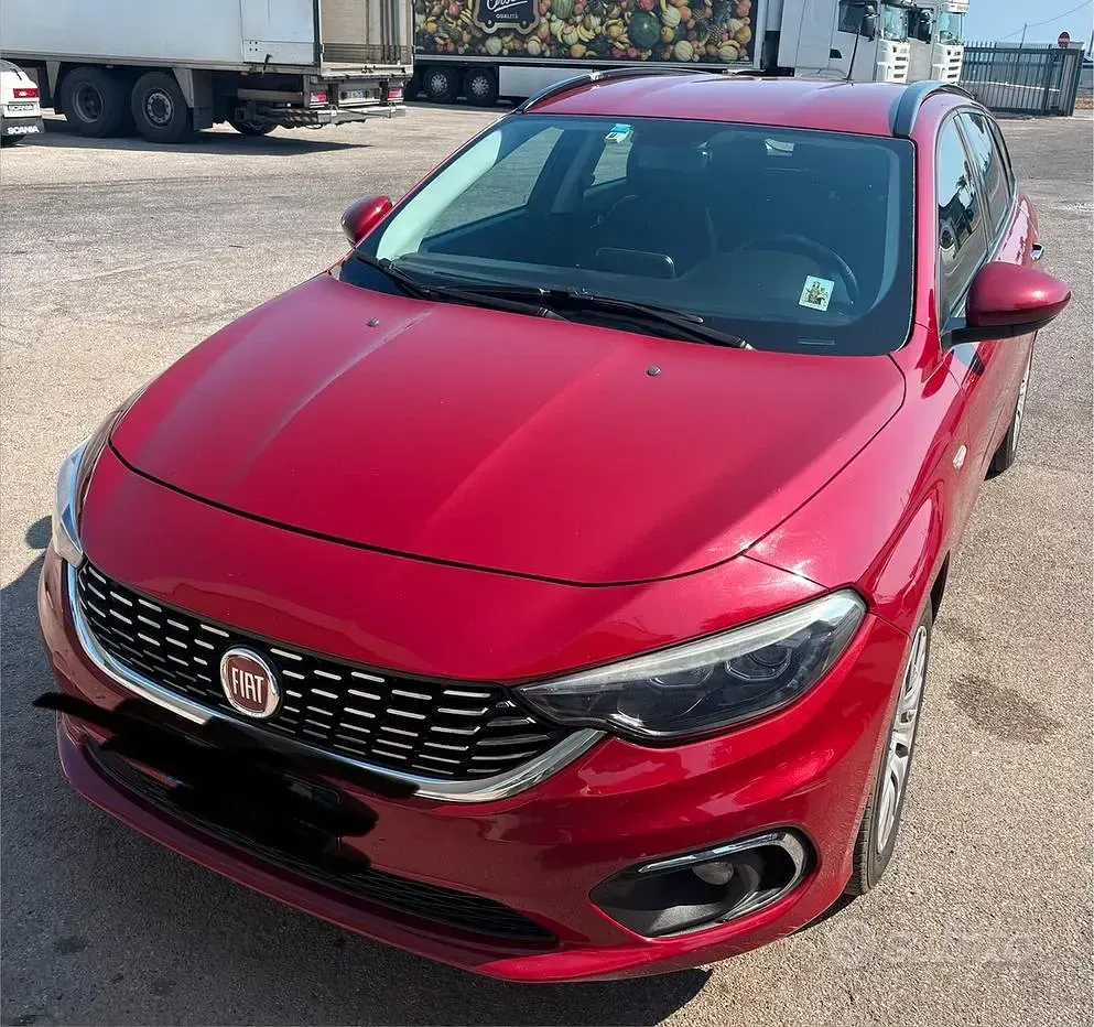 Usata Fiat Tipo 120 CV (88 kW) 2017 Rosso Station wagon
