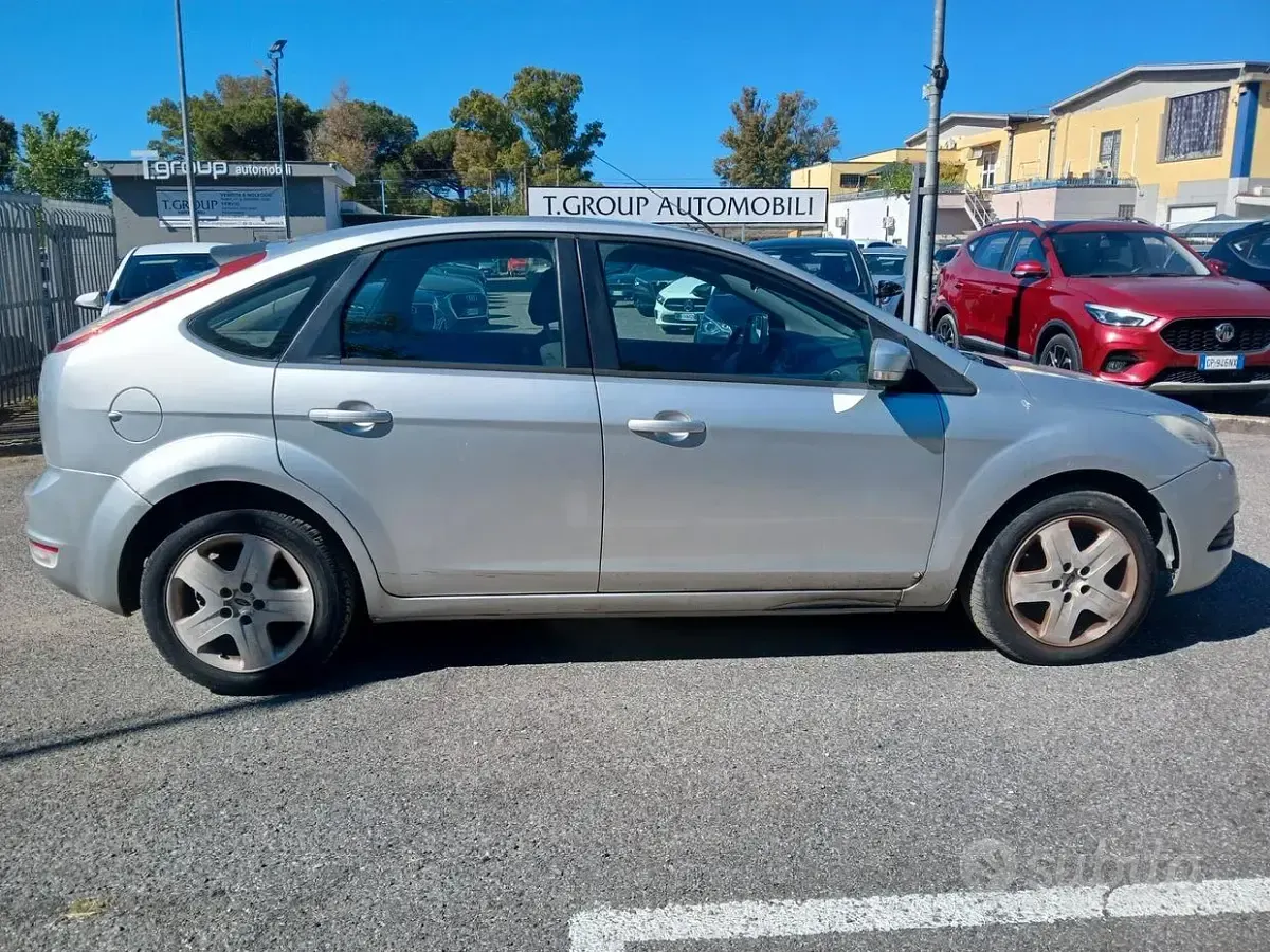 Usata Ford Focus Titanium 90 CV (66 kW) 2008 Grigio Berlina