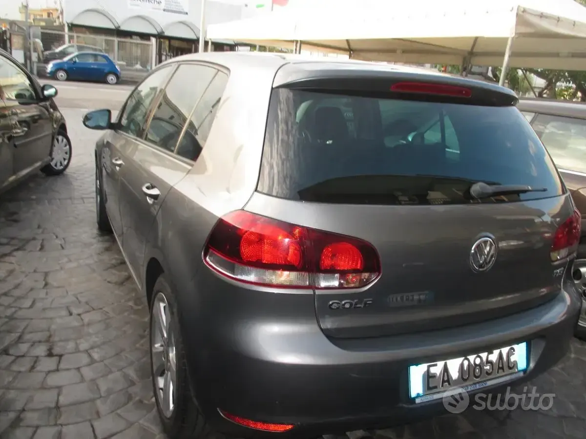 Usata VW Golf VI Highline 122 CV (89 kW) 2010 Grigio Utilitaria