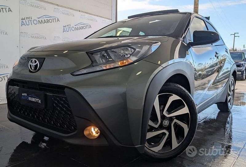Usata Toyota Aygo Lounge 72 CV (52 kW) 2023 Verde Utilitaria