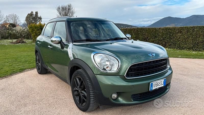 Usata Mini One D Countryman Business 90 CV (66 kW) 2015 Verde SUV