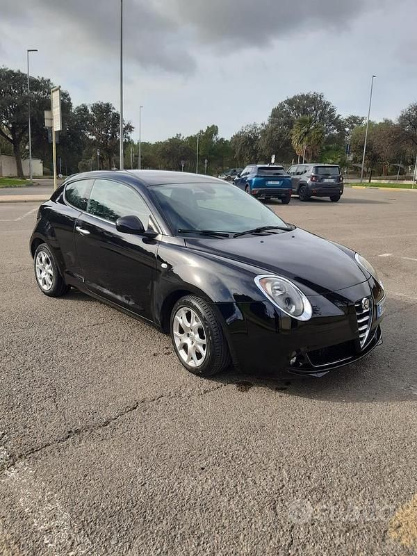 Usata 2014 Alfa Romeo MiTo Due volumi | 2700 € (Buon prezzo) - Immagine 1/4
