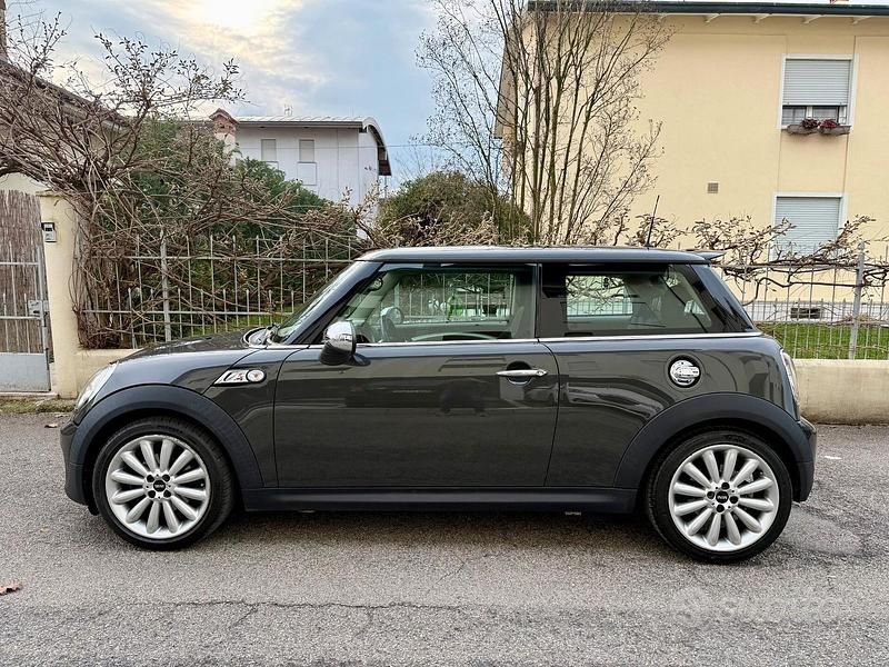 Usata Mini Cooper SD 143 CV (105 kW) 2012 Grigio Utilitaria