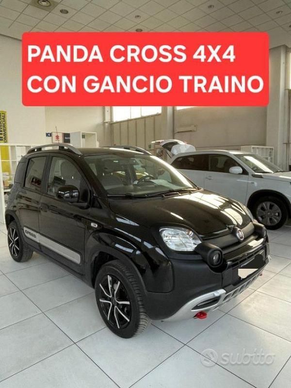 Usata Fiat Panda Cross Cross 84 CV (61 kW) 2021 Nero Utilitaria
