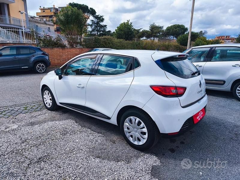 Usata Renault Clio IV 75 CV (55 kW) 2015 Bianco Berlina