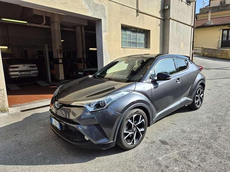 Usata Toyota C-HR Active 98 CV (72 kW) 2017 SUV